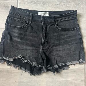 Abercrombie and Fitch Mid Rise Boyfriend Short